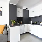 Mily Widok Z Balkonem - Teczowe Wzgorze